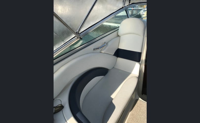 Glastron GS 259-kuva-4